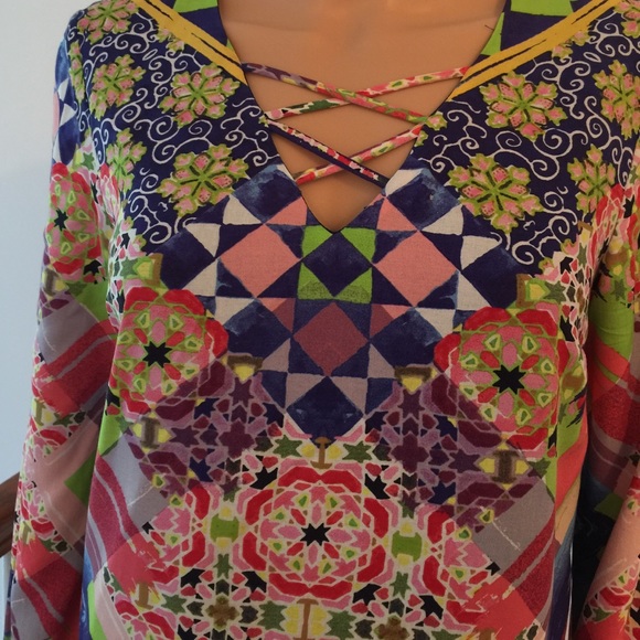 Elegant multi color dress - Picture 4 of 4