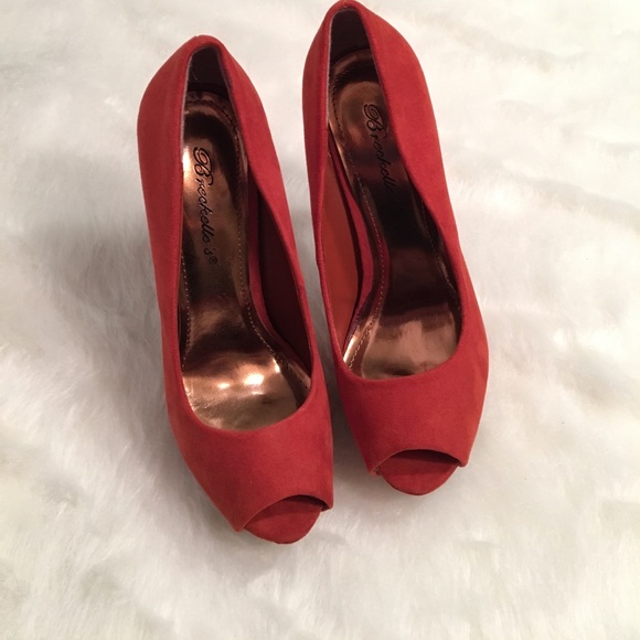 red peep toe platform heels - Picture 4 of 4