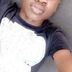 Meet your Posher, Derrick