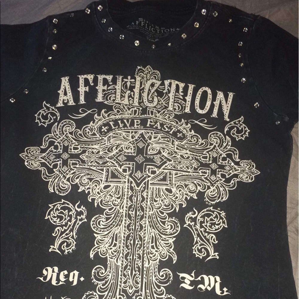 Affliction womens tee cross