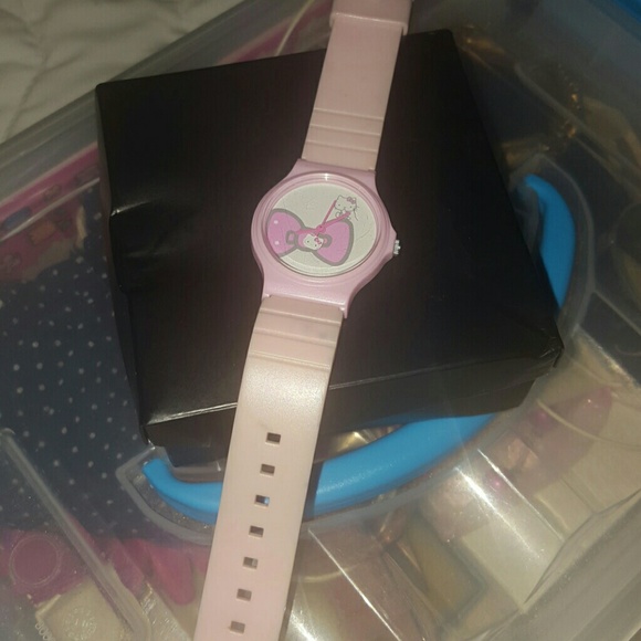 Hello kitty watch - Picture 2 of 3