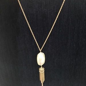 Kendra Scott necklace