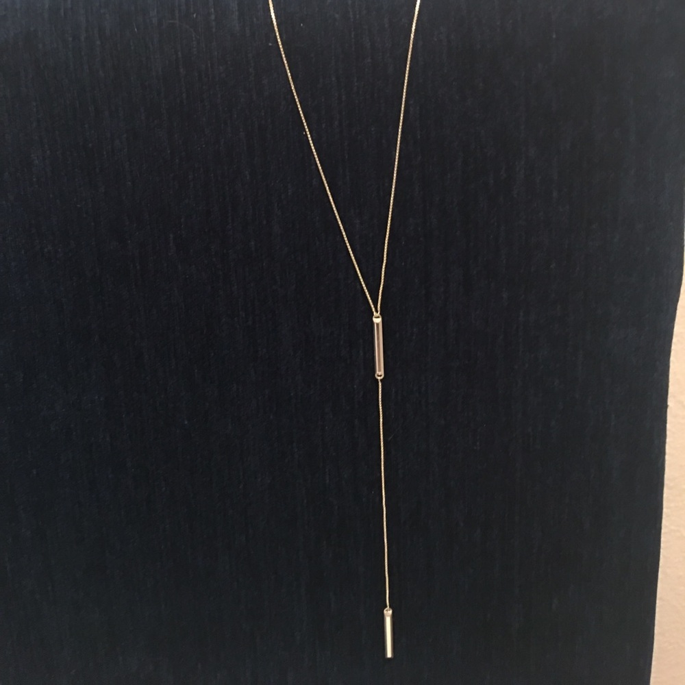 Kendra Scott gold necklace