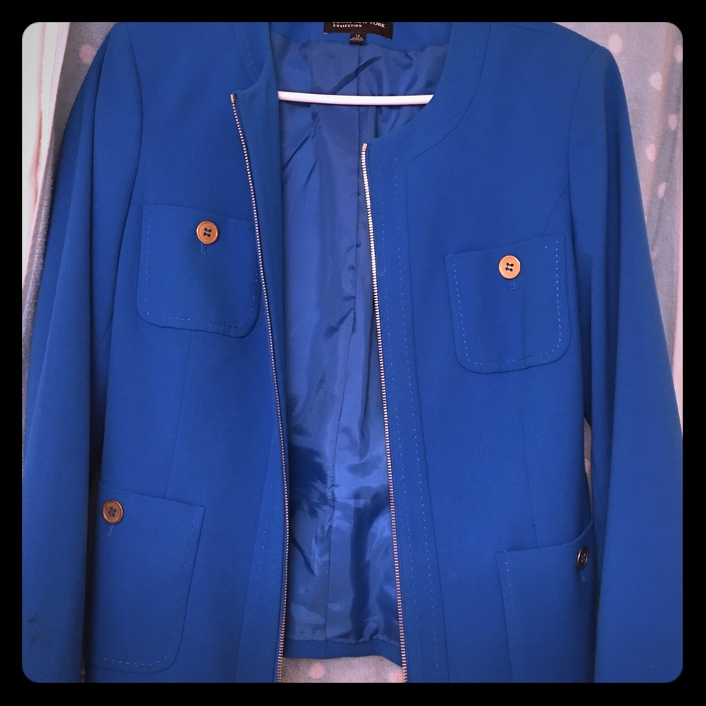 Executive Jones of new your pant suit