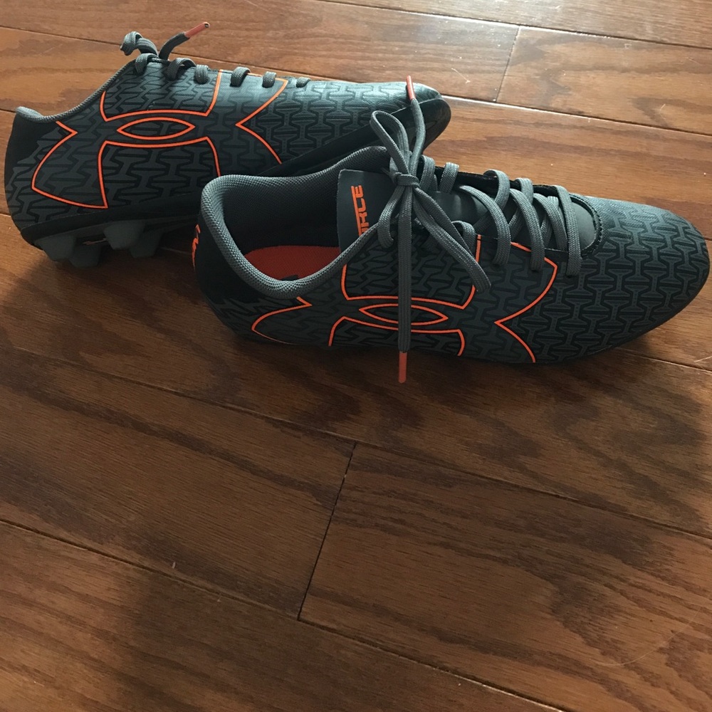 Under armour soccer spikes