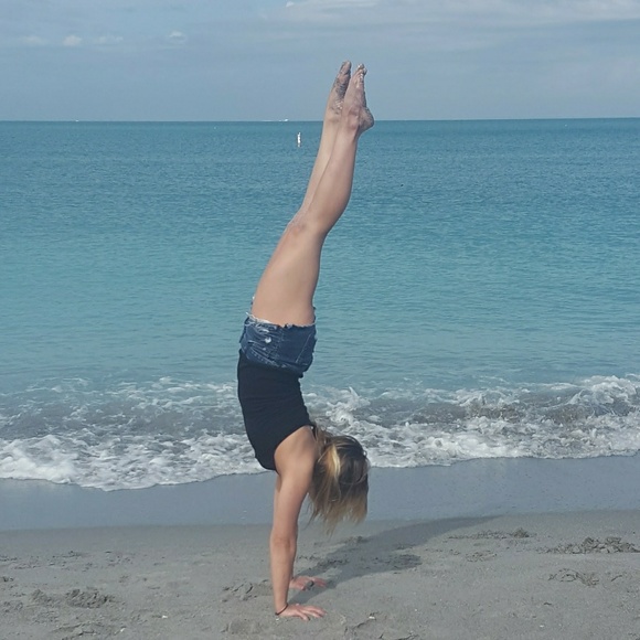 Meet your Posher, Angela - Picture 1 of 1