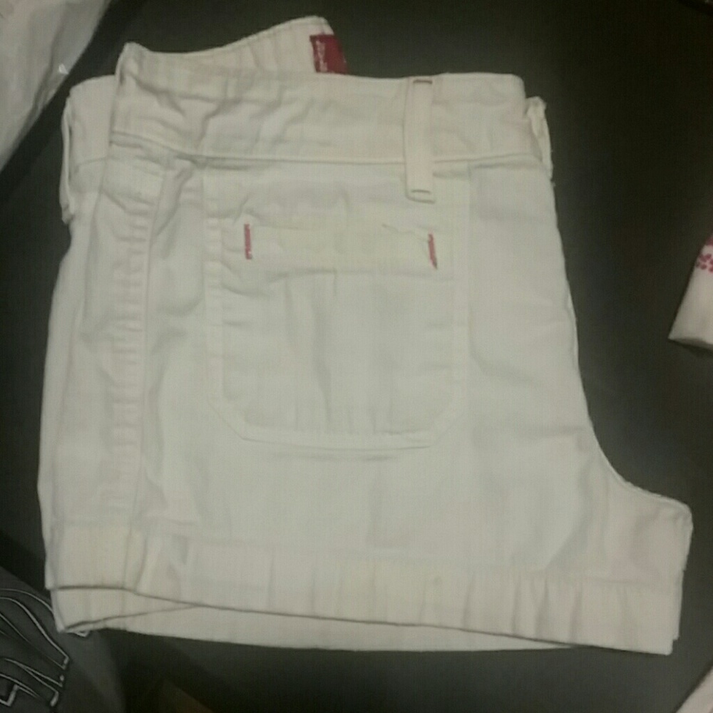 Low rise Levi Shorts