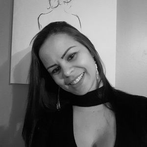 Meet your Posher, Simone