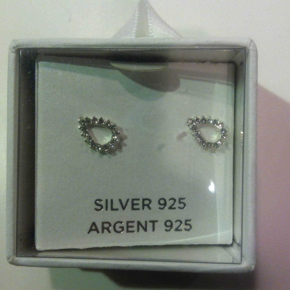 Sterling Silver CZ teardrop Earring