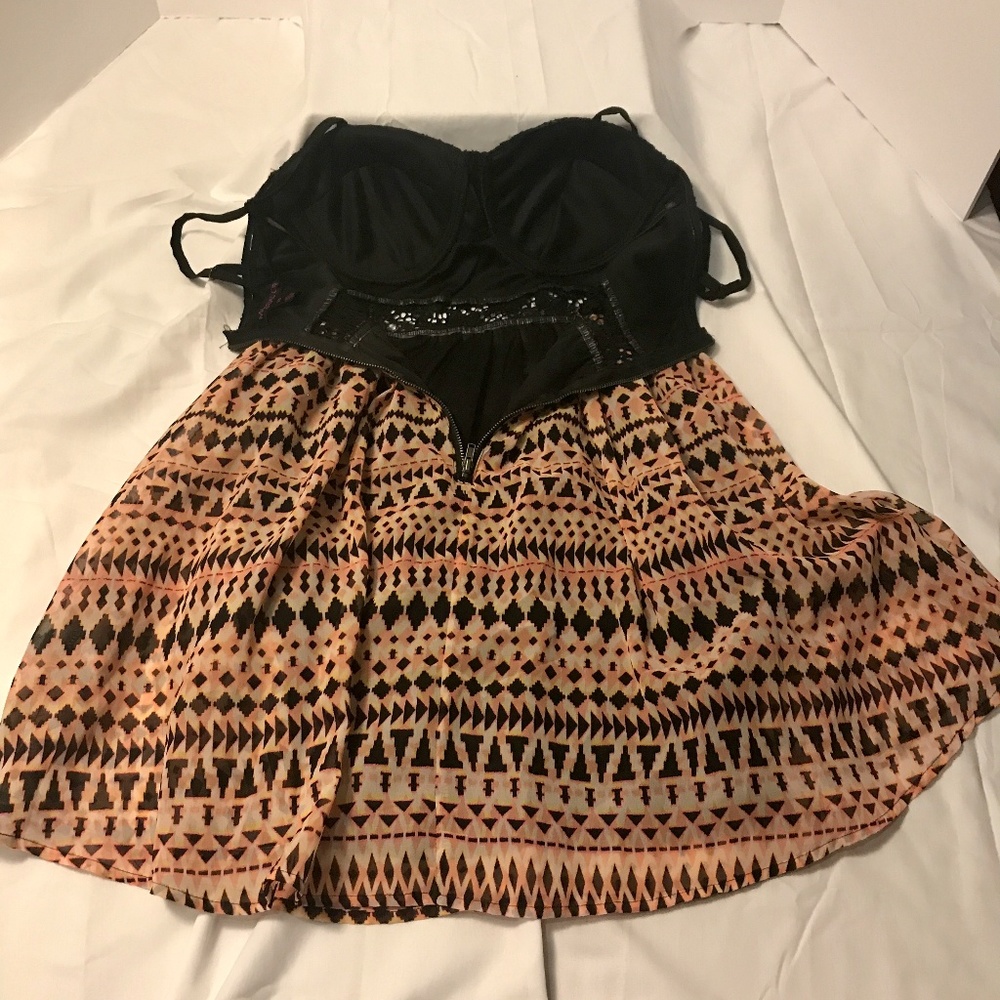SOLD ~ Cute Mini Sundress Size XS - Picture 5 of 6