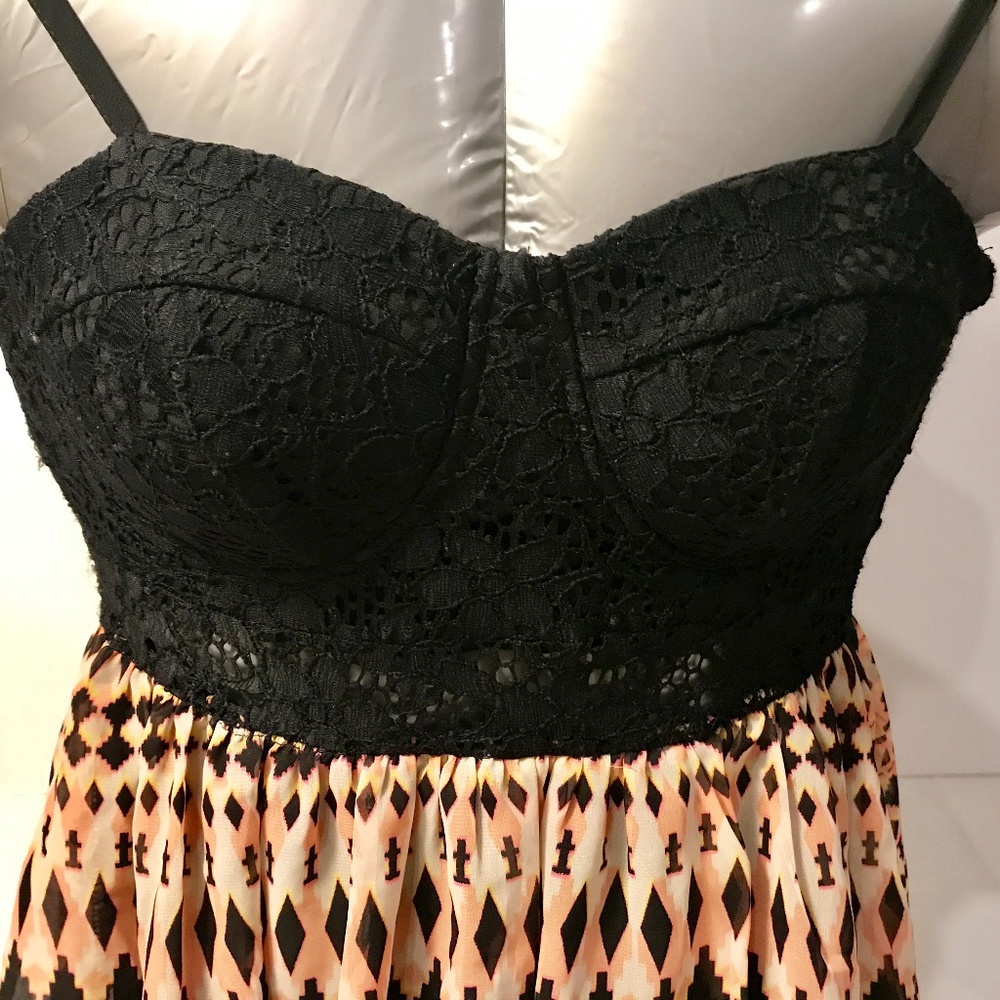 SOLD ~ Cute Mini Sundress Size XS - Picture 3 of 6