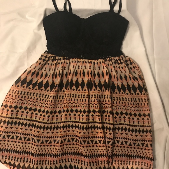 SOLD ~ Cute  Mini Sundress Size XS - Picture 2 of 6
