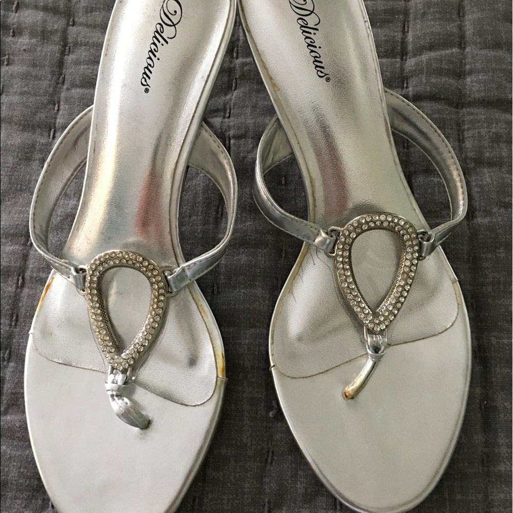 Brand new silver things by delicious 8 1/2