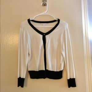 ⭐️MAKE AN OFFER! MOVING!⭐️ White & black cardigan