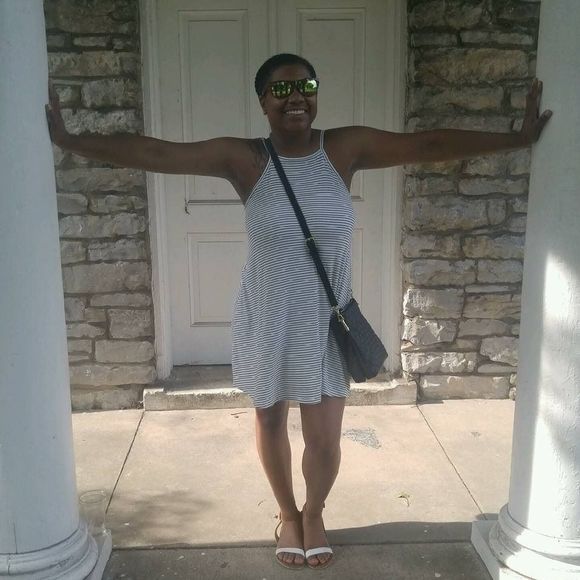 Meet your Posher, A'isha - Picture 1 of 1