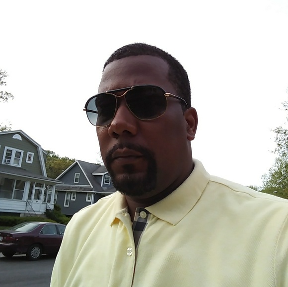 Meet your Posher, Dayday - Picture 1 of 1