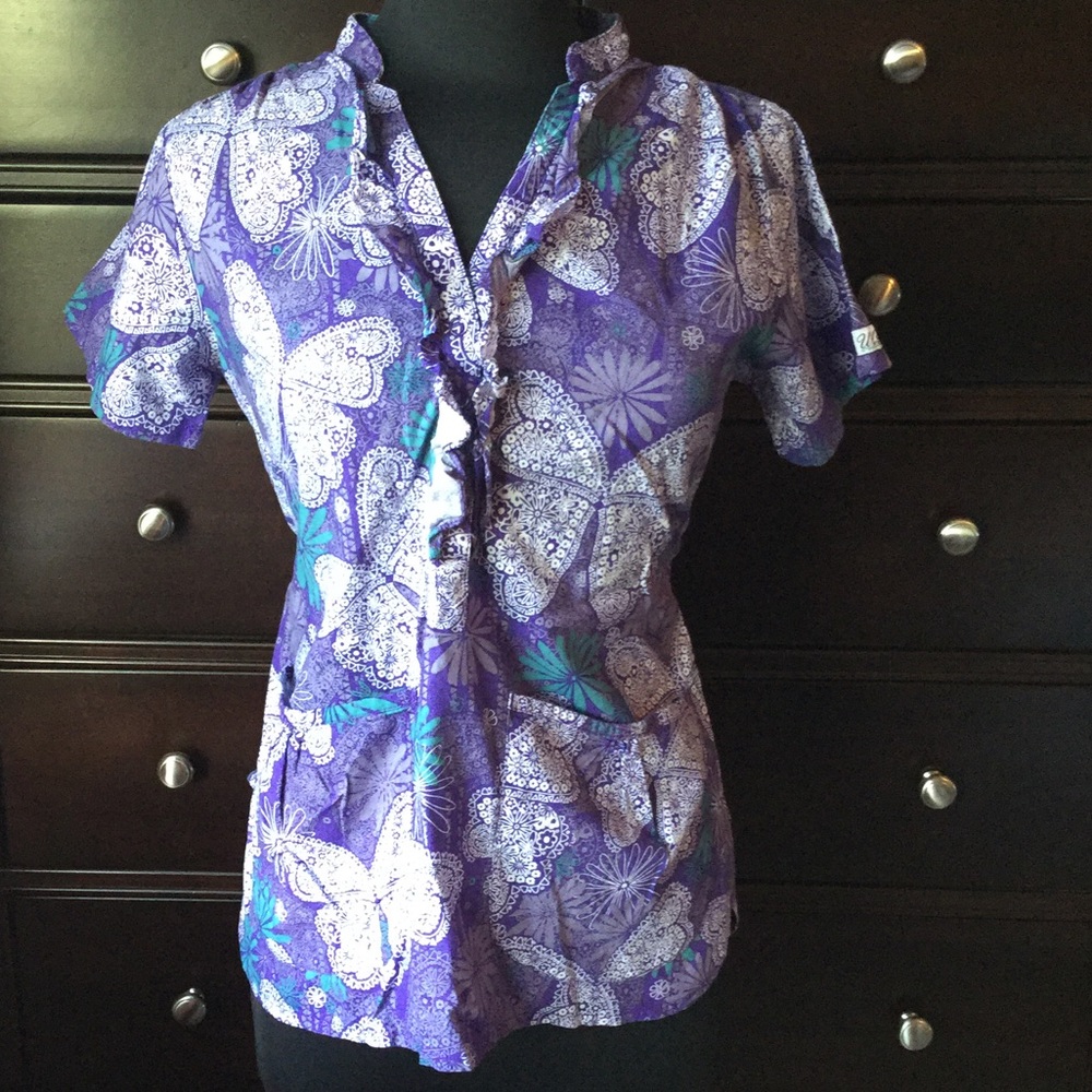 Scrub top