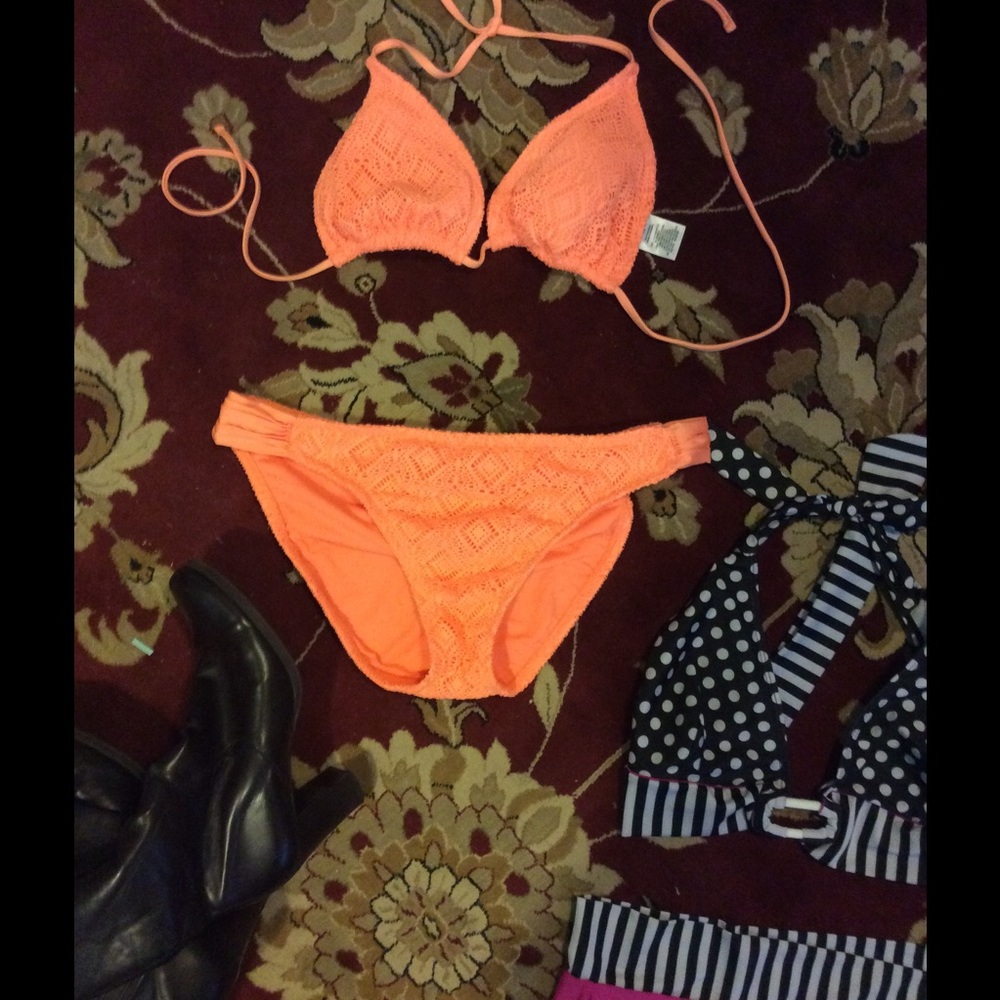 Peach swimsuit L topEL bottom