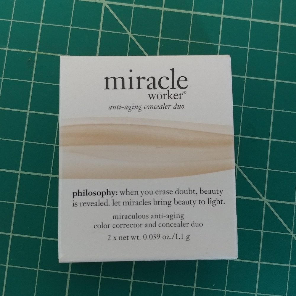 New In Box Philosophy Miracle Worker Concealer Duo