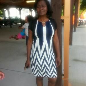 Meet your Posher, Flora