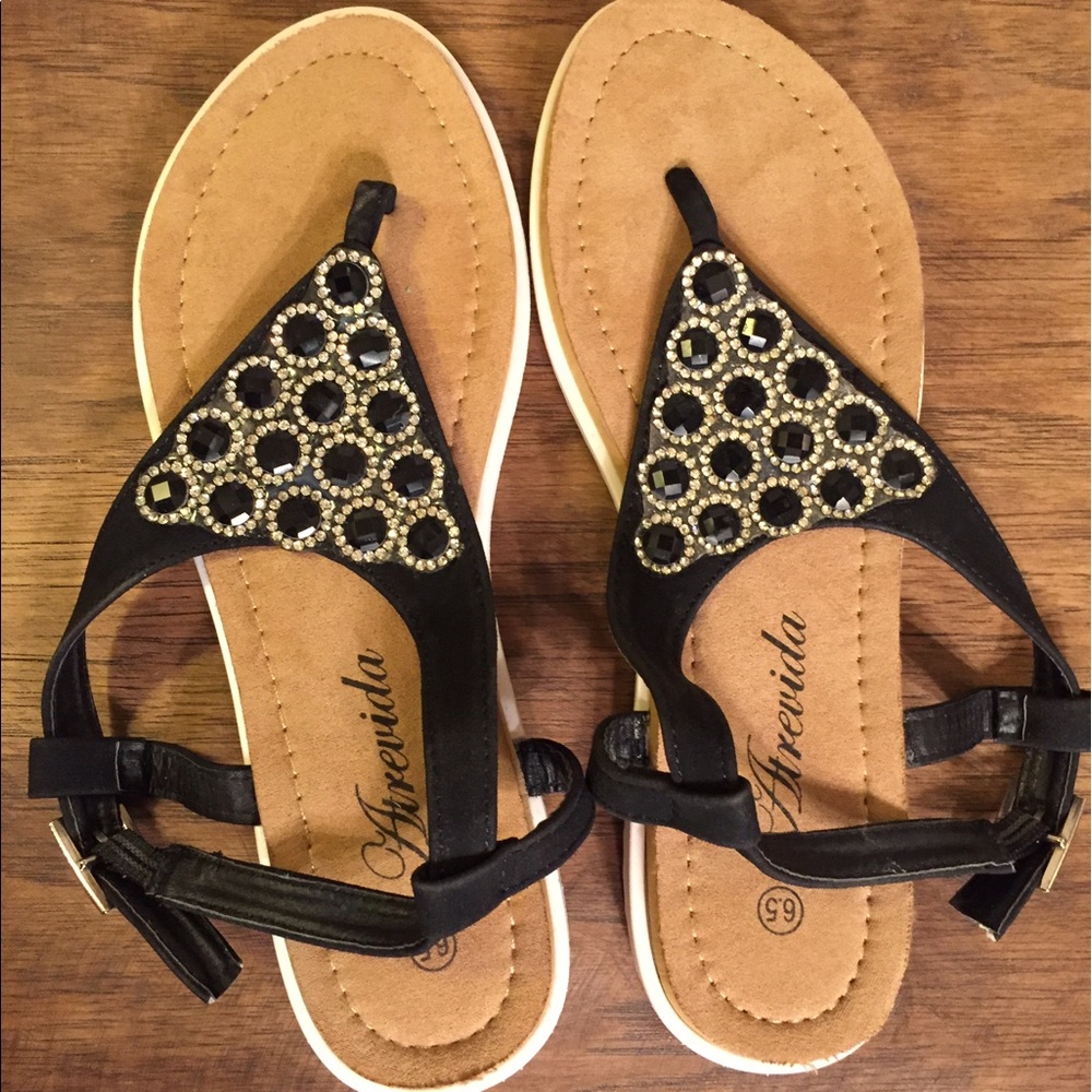 Atrevida Sandals