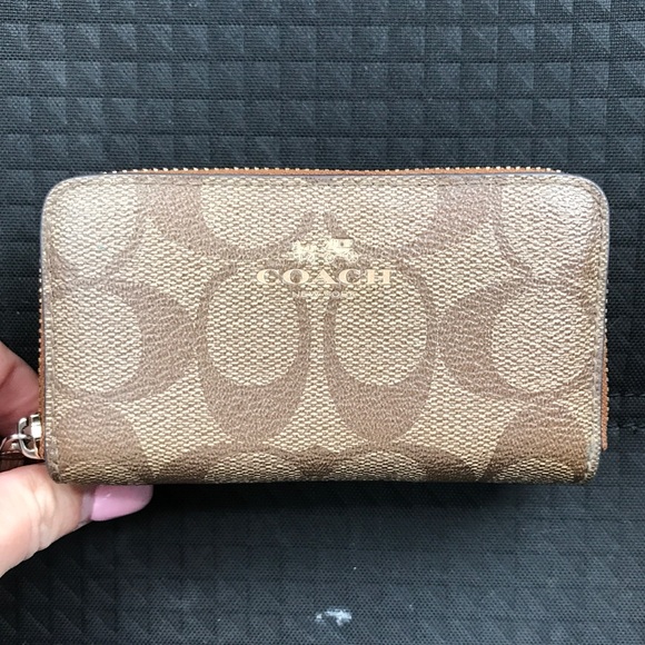 Coach Triple Zip Wallet - Picture 1 of 4