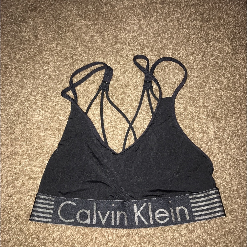 🔥Calvin Klein Bandeau🔥 Sold on Facebook