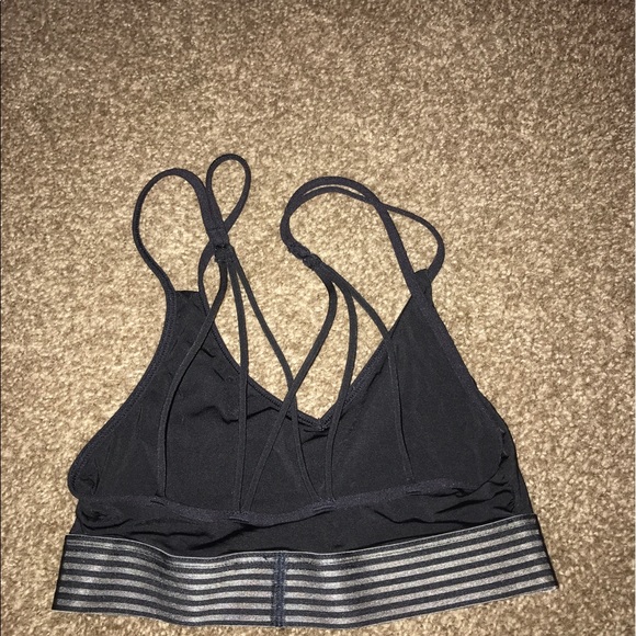 🔥Calvin Klein Bandeau🔥 Sold on Facebook - Picture 2 of 4