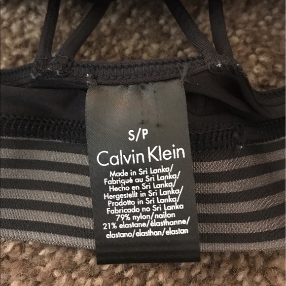 🔥Calvin Klein Bandeau🔥 Sold on Facebook - Picture 3 of 4