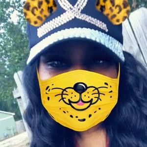 Meet your Posher, Adoree