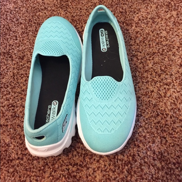 Skechers Shoes - Go walk 2