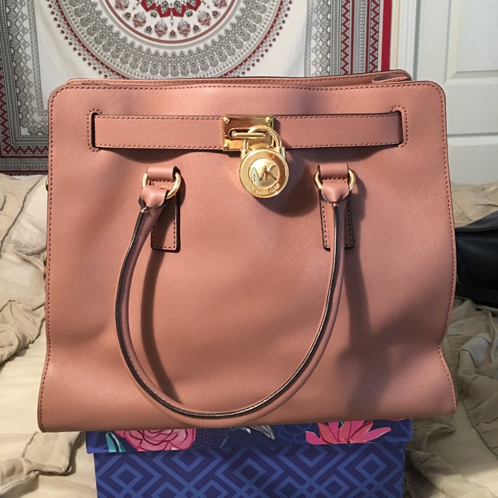 Flawless rose pink Michael Kors Hamilton bag