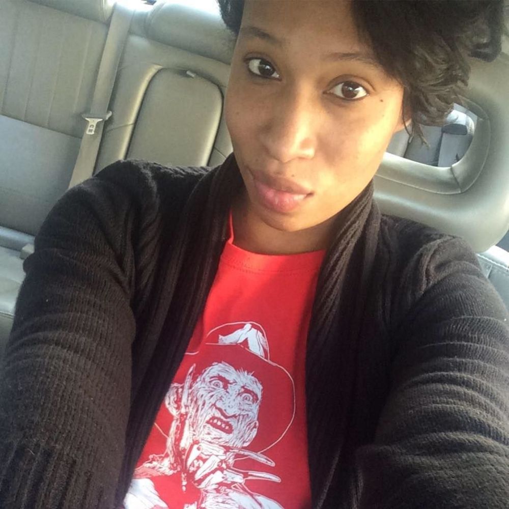 Meet your Posher, Ivory-ebony