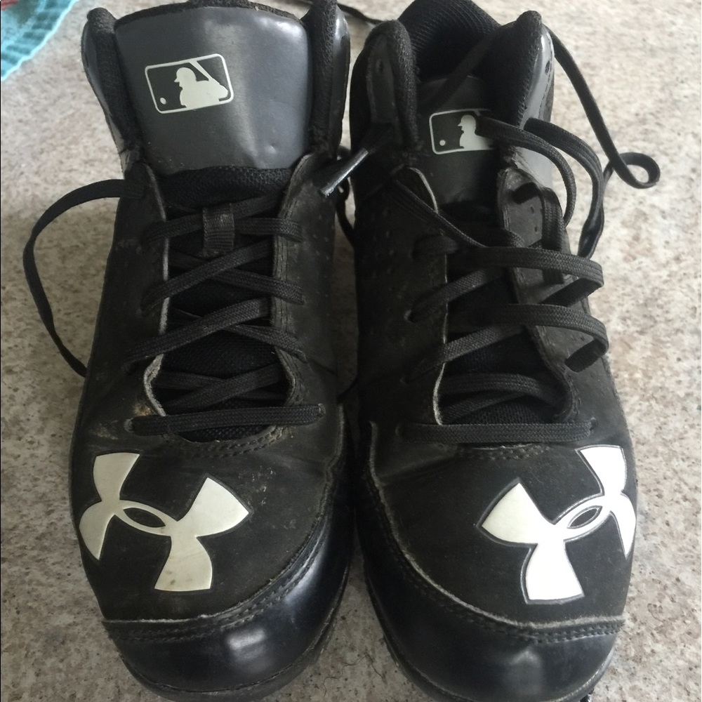 Under Armour baseball cleats