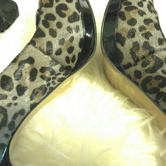 ✨SALE❗✨💎NWOB Vince Camuto Gray Hair Leopard Heels - Picture 3 of 5
