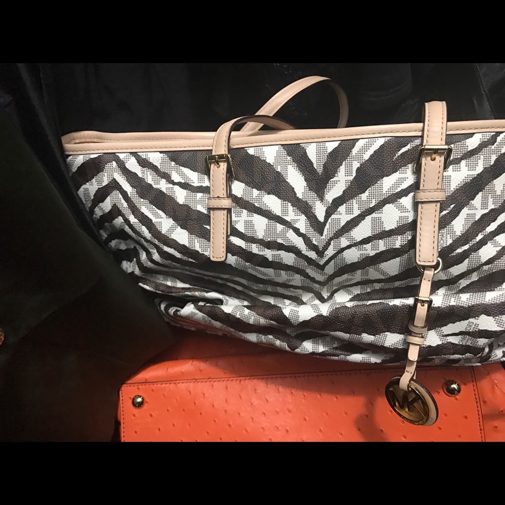 Michael Kors purse