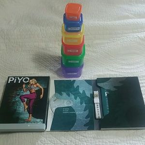 Beachbody Piyo 3 DVDs plus food containers