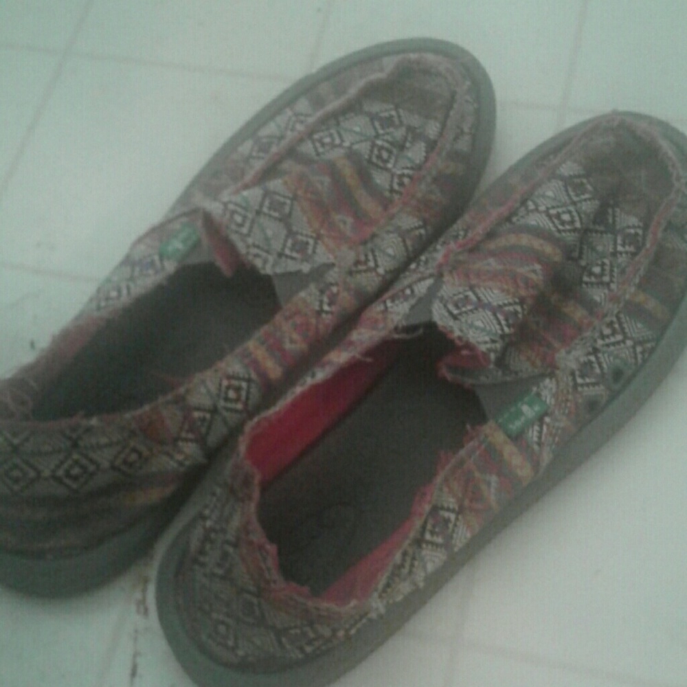Sanuk slip ons