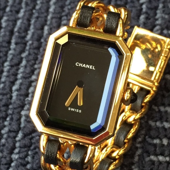 CHANEL Accessories - CHANEL Vintage Quartz Chain Premiere Watch size: M