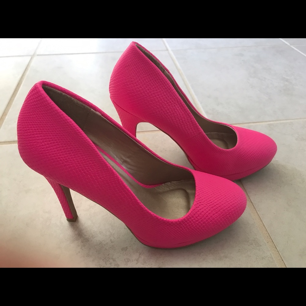 HOT pink Charlotte Russe heels