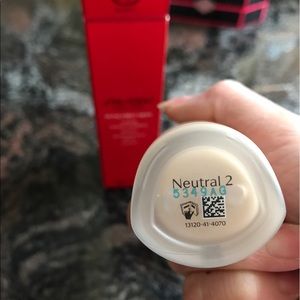 Shiseido Makeup - Brand new shiseido Synchro Skin foundation Shiseido Makeup - Brand new shiseido Synchro Skin foundation