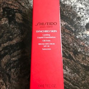 Shiseido Makeup - Brand new shiseido Synchro Skin foundation Shiseido Makeup - Brand new shiseido Synchro Skin foundation