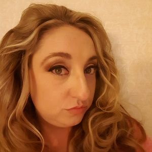 Meet your Posher, Krystle