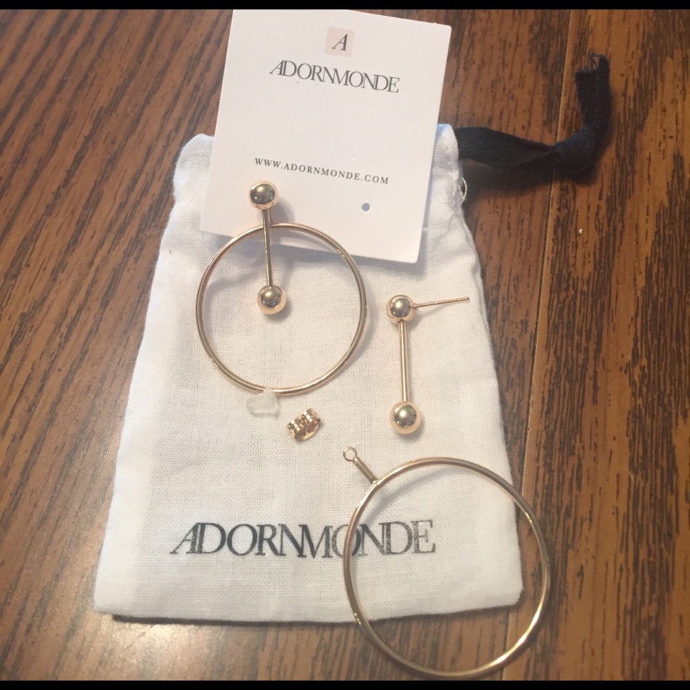 Gold Adornmonde earrings