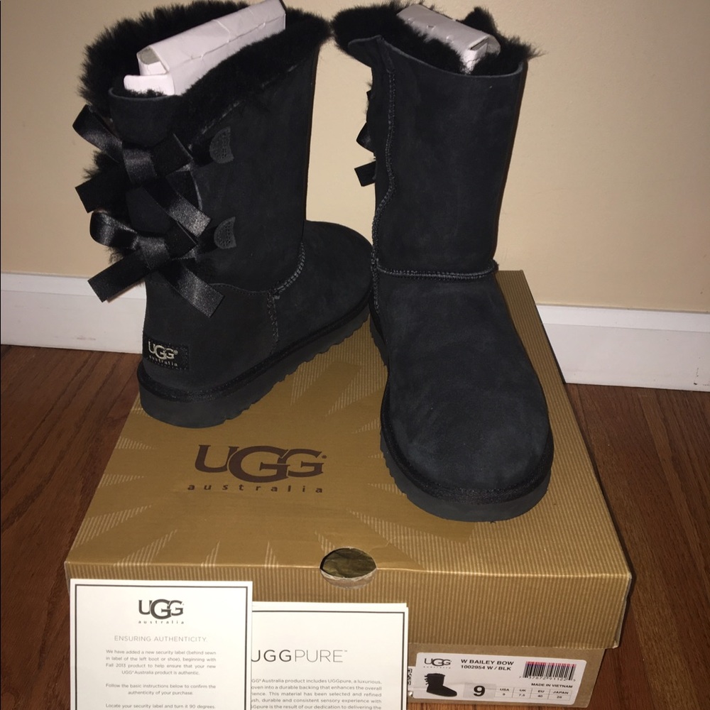 Bailey Bow Uggs