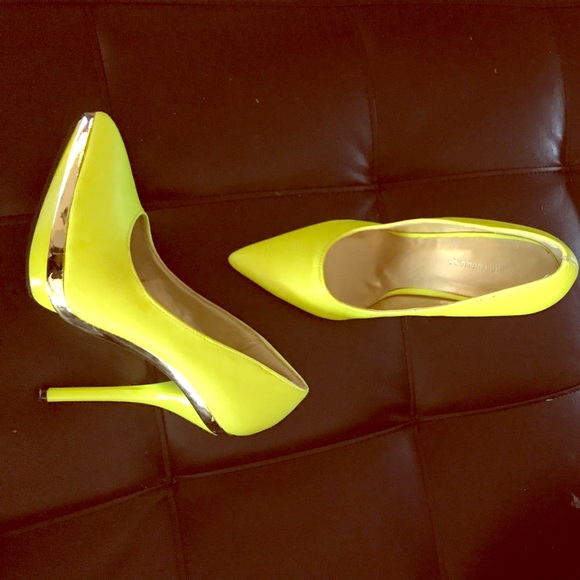 Shoes - REPUBLIC LA neons