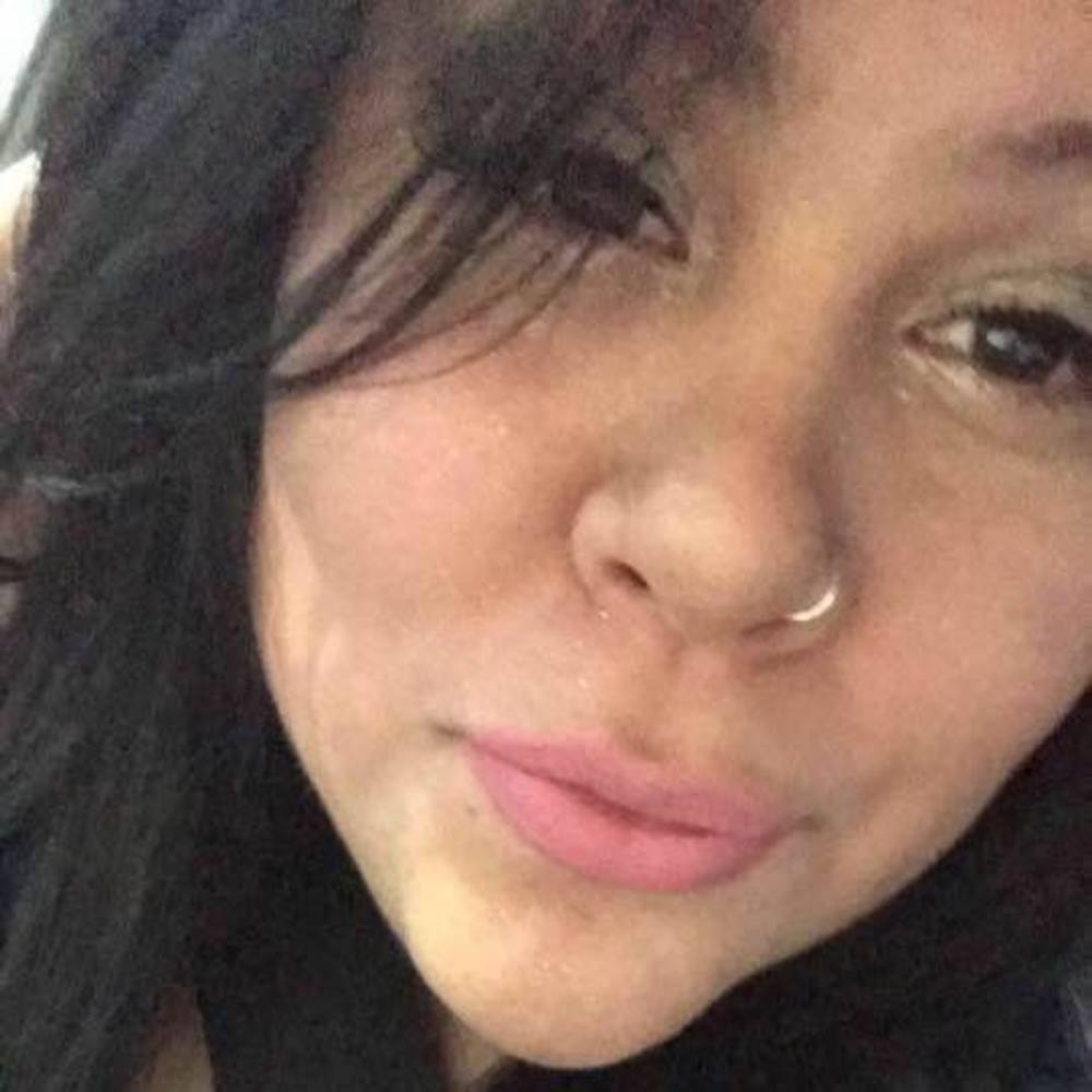 Meet your Posher, Paola