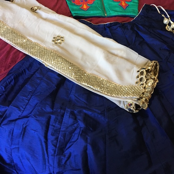 Chaniya choli - Picture 4 of 4