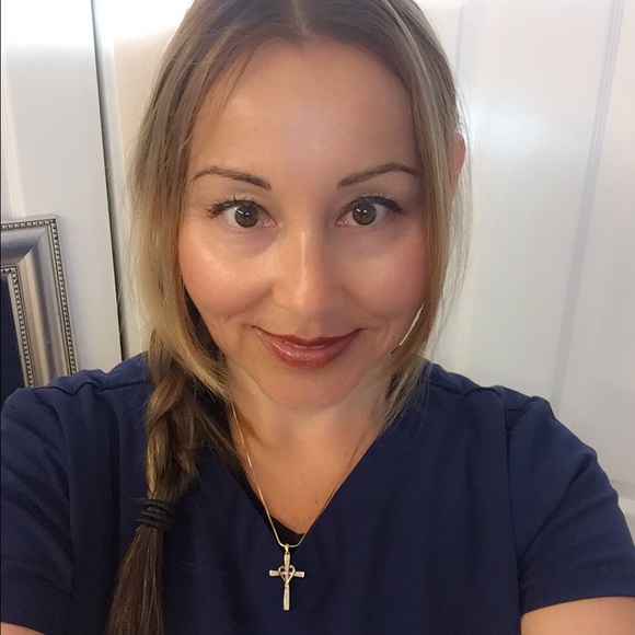 ⚡️⚡️Meet your posher⚡️⚡️ - Picture 5 of 8