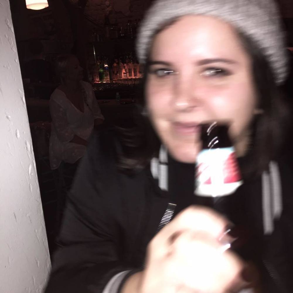 Meet your Posher, Samantha
